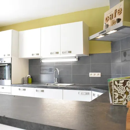 Nice Home, A Drive Away From Buzz Of Luxembourg Marenne